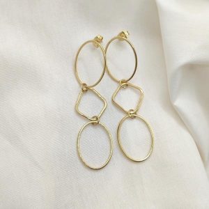 Pendientes Akira