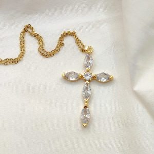 Collar Cruz